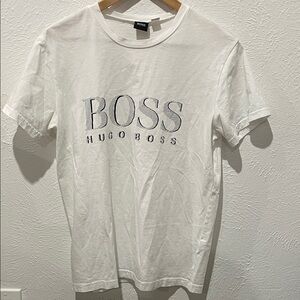 HUGO BOSS White Graphic Tee Size Medium
